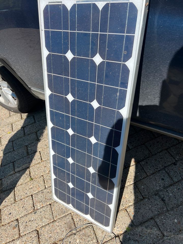 Solarpanel mit Wechselrichter 12v in Sande