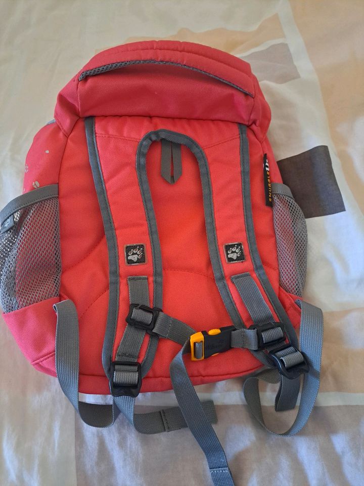 Kinderrucksack von der Firma Tatonka und Jack Wolfskin in Freital