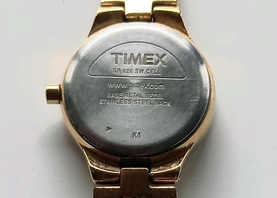 Timex Damenuhr mit Steinchenbesatz in Berlin - Neukölln | eBay  Kleinanzeigen ist jetzt Kleinanzeigen