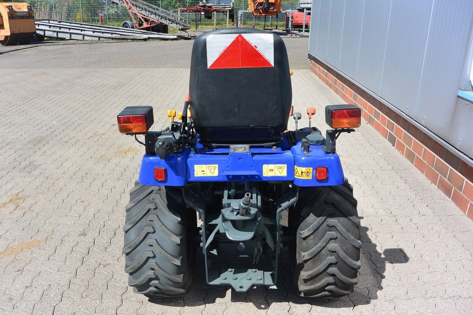 Iseki TXG23 Kompakt Traktor Straßenzulassung AHK 1.Hd *1840 STD.* in Sottrum