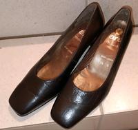 Ara elegance Pumps Absatz Lack Gr 38,5 schwarz Uniform Business Hessen - Raunheim Vorschau