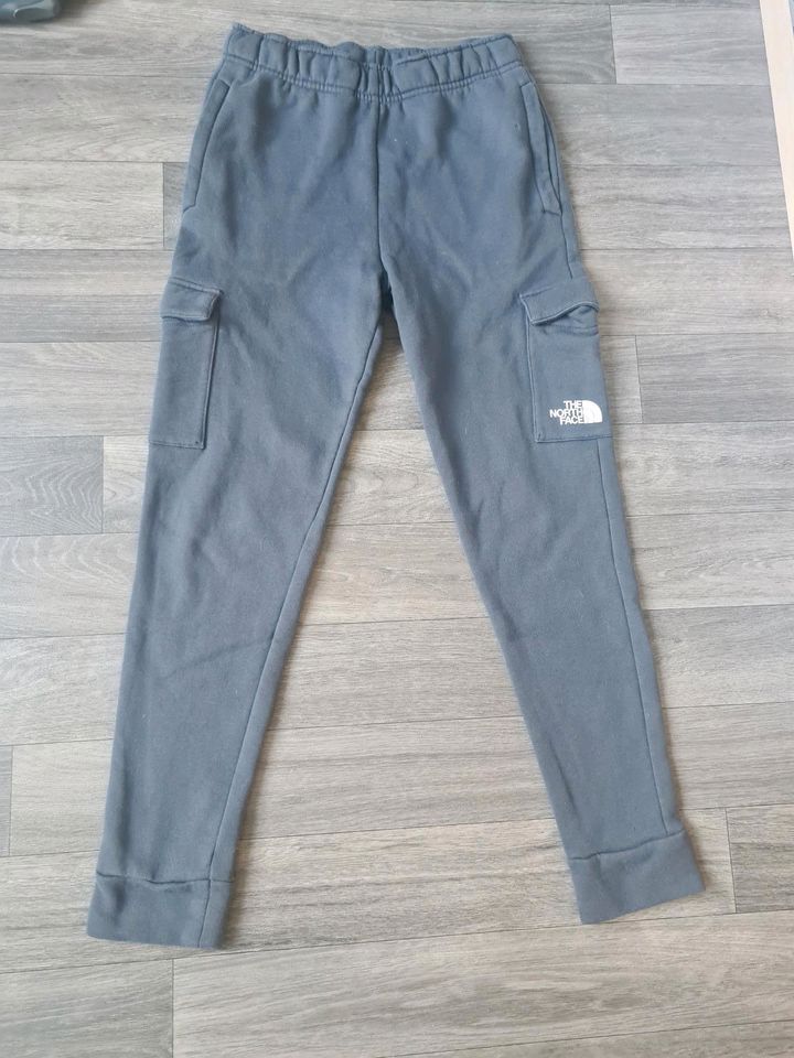The North Face Jogging Hose gr. in Berlin