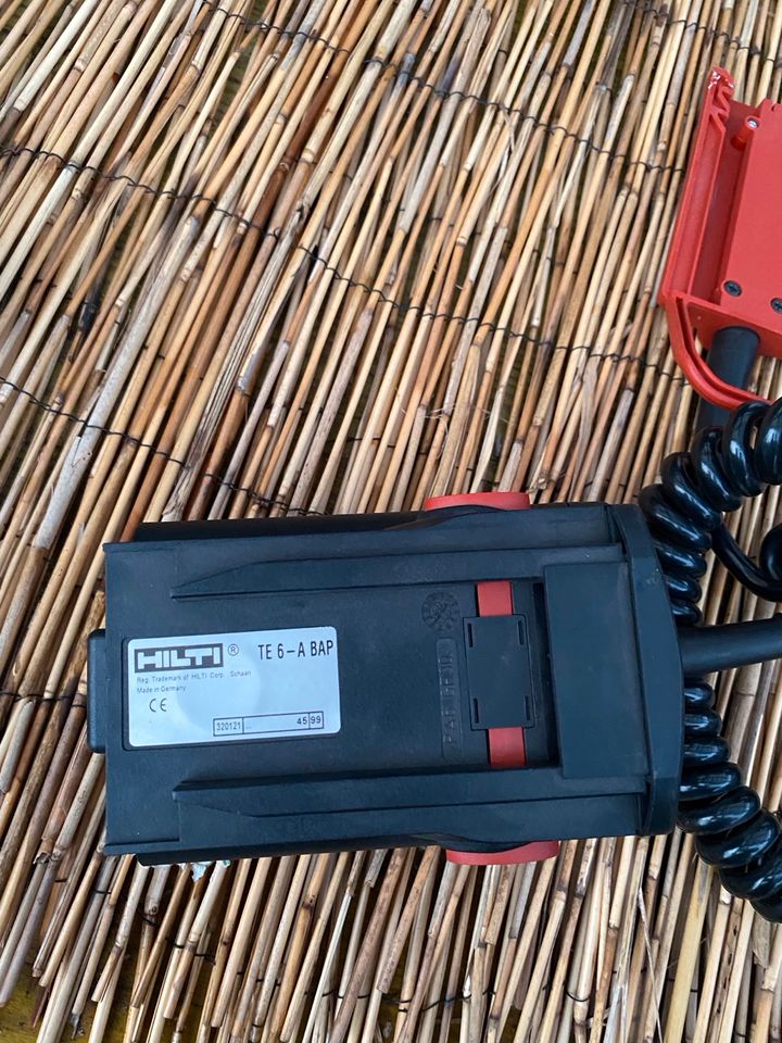 Diverse Hilti Teile neu und gebraucht in Strausberg