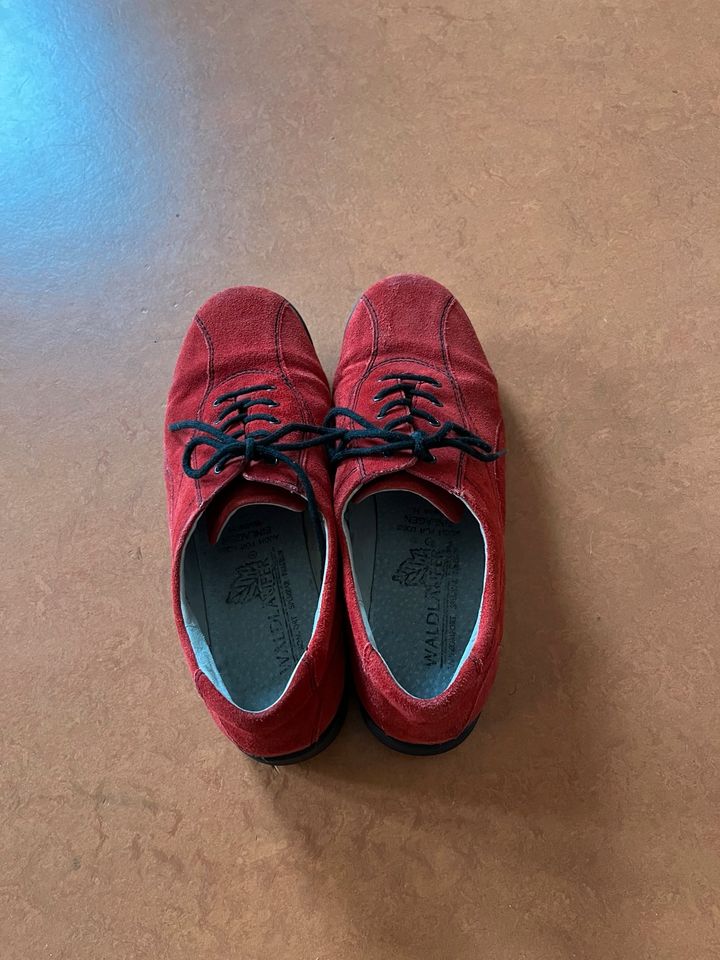 Waldläufer Schuhe rot Wildleder in Stuttgart - Bad Cannstatt | eBay  Kleinanzeigen ist jetzt Kleinanzeigen