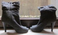 Gr. 40: Stiefeletten mit Schnalle, grau + High Heels, schwarz München - Trudering-Riem Vorschau