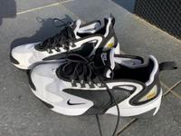 NIKE ZOOM 2K (AO0269-101) Sportschuhe Schwarz Weiß Gr. 42,5 Bayern - Langenzenn Vorschau