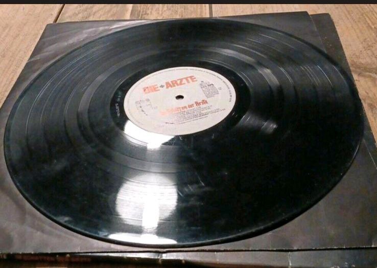 Die Ärzte Schallplatte Im Schatten der Ärzte Vinyl in Kleve