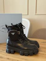 Prada Monolith Boots Gr. 38 Niedersachsen - Aerzen Vorschau