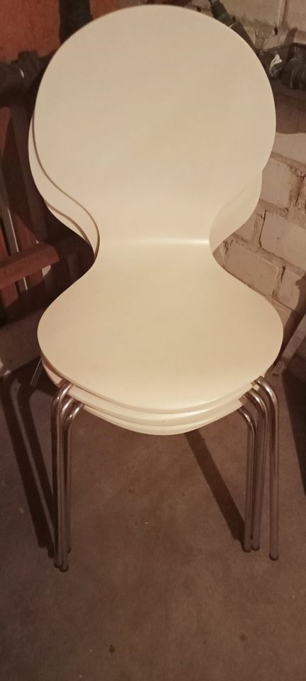 3 (4) Stühle Mambo in weiß in Wuppertal