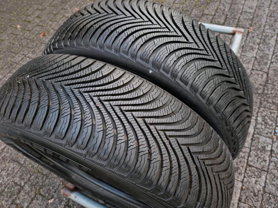 2x Winterreifen 215/65/17/99H Michelin 8mm  Dot 2018 in Dortmund