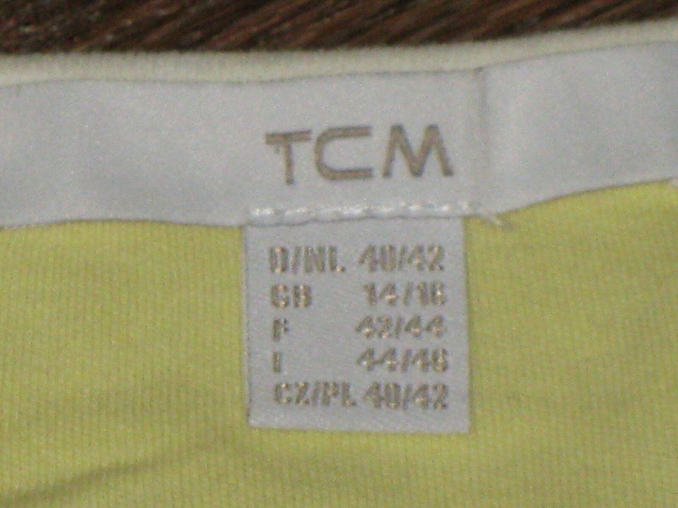 T-Shirt Gr. 40 / 42 TCM neuwertig gelb in Schüttorf