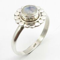 NEU solider 925 Sterling Silber Ring mit echtem Mondstein, Gr. 9 Leipzig - Dölitz-Dösen Vorschau