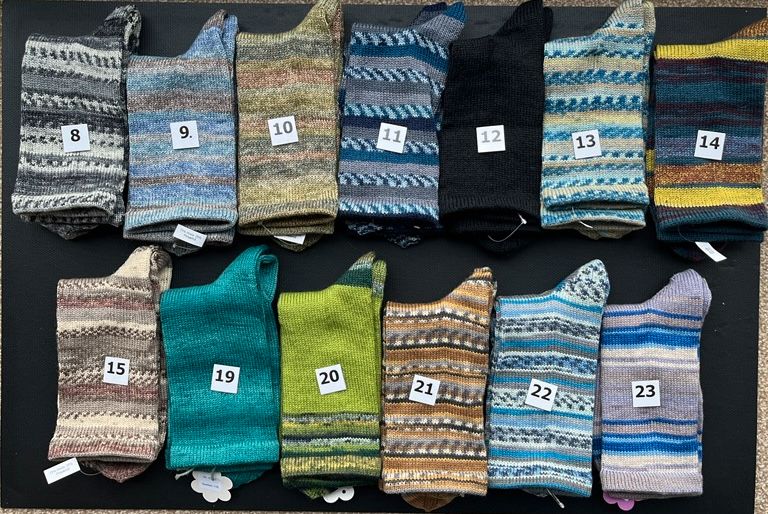 Herren-Socken, Gr. 43 44 45, Handarbeit, neu, schwarz in Niedersachsen -  Bad Pyrmont | eBay Kleinanzeigen ist jetzt Kleinanzeigen