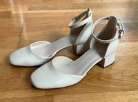 Pumps Creme 39 Damen neuwertig Graceland Abendschuhe Bayern - Otterfing Vorschau