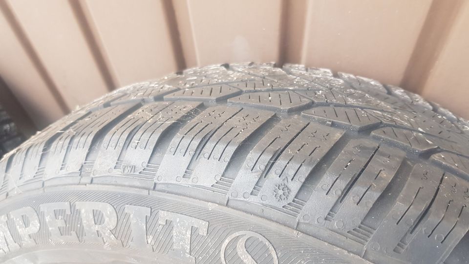 2+1 Winterräder Semperit 185/65 R15 für Peugeot 207 in Olching