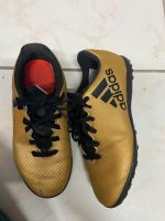 Adidas Fussballschuhe Gr. vermutlich 32/33 Bayern - Neufahrn Vorschau