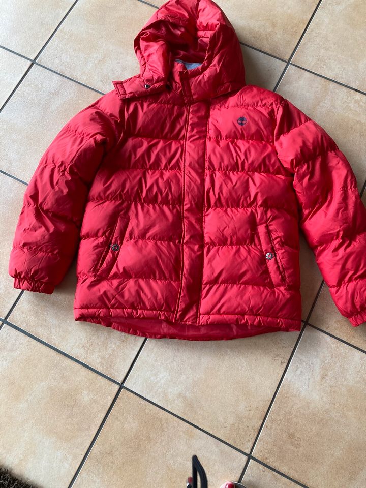 Winterjacke Timberland rot M in Stolberg (Rhld)