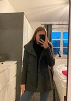 Eleganter Wintermantel, warmer Mantel mit Gürtel Sachsen - Neustadt Vorschau