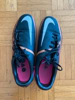 Neue Nike- Turnschuhe Große 38.5 Hessen - Hattersheim am Main Vorschau