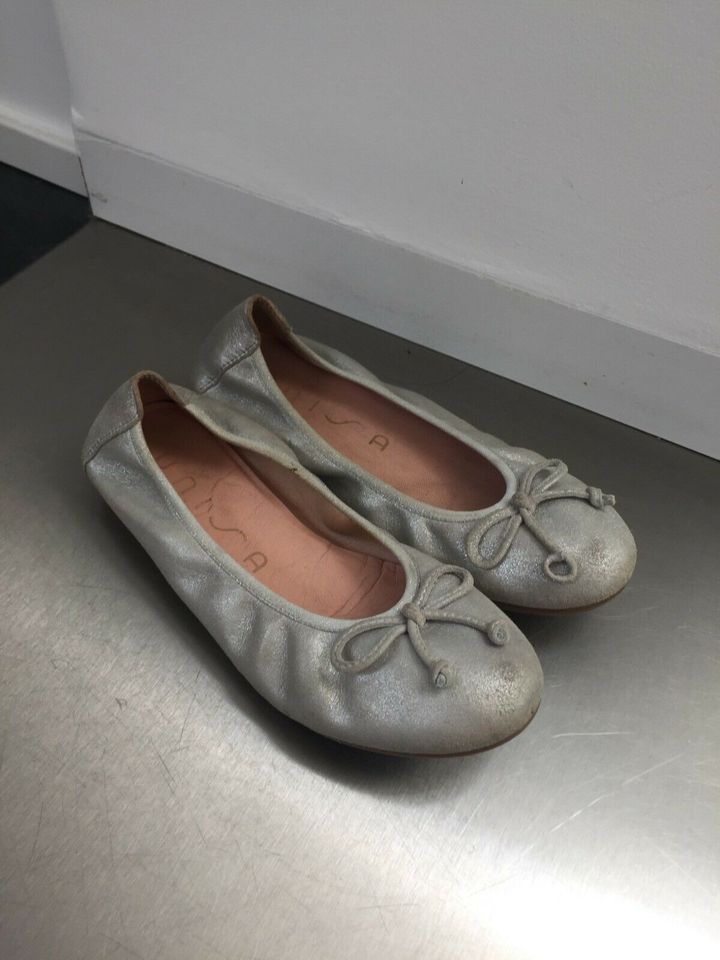 Unisa Ballerinas Gr. 36 Silber Leder in Eggenfelden