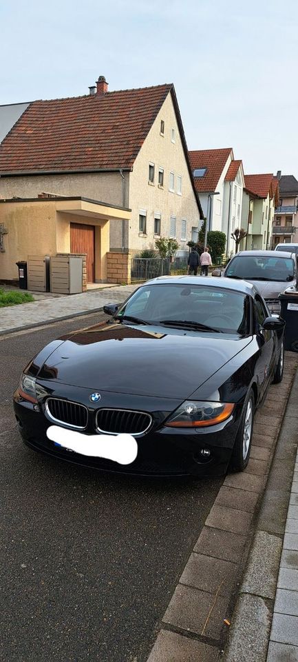 BMW Z4 2.5si Cabrio + Leder + zusätzliches Hardtop in Ettlingen