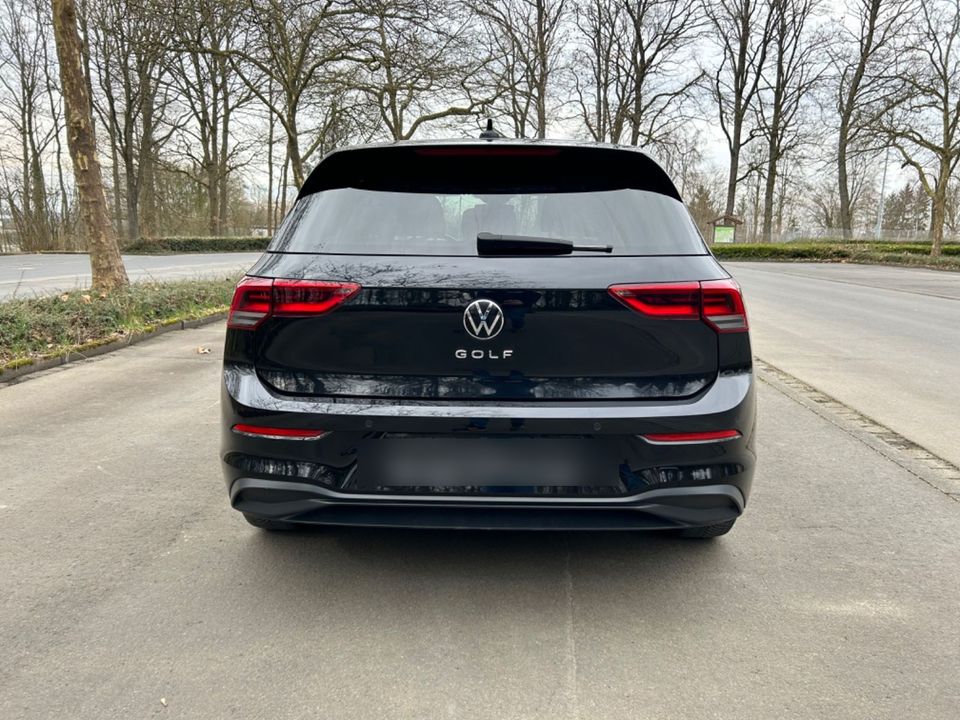 Volkswagen Golf 1.5 TSI ACT OPF 110kW Life Life in Altenkirchen