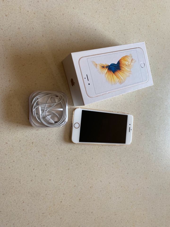 Apple Handy 6s Gold california, 32 GB mit Kopfhörer in Suhl