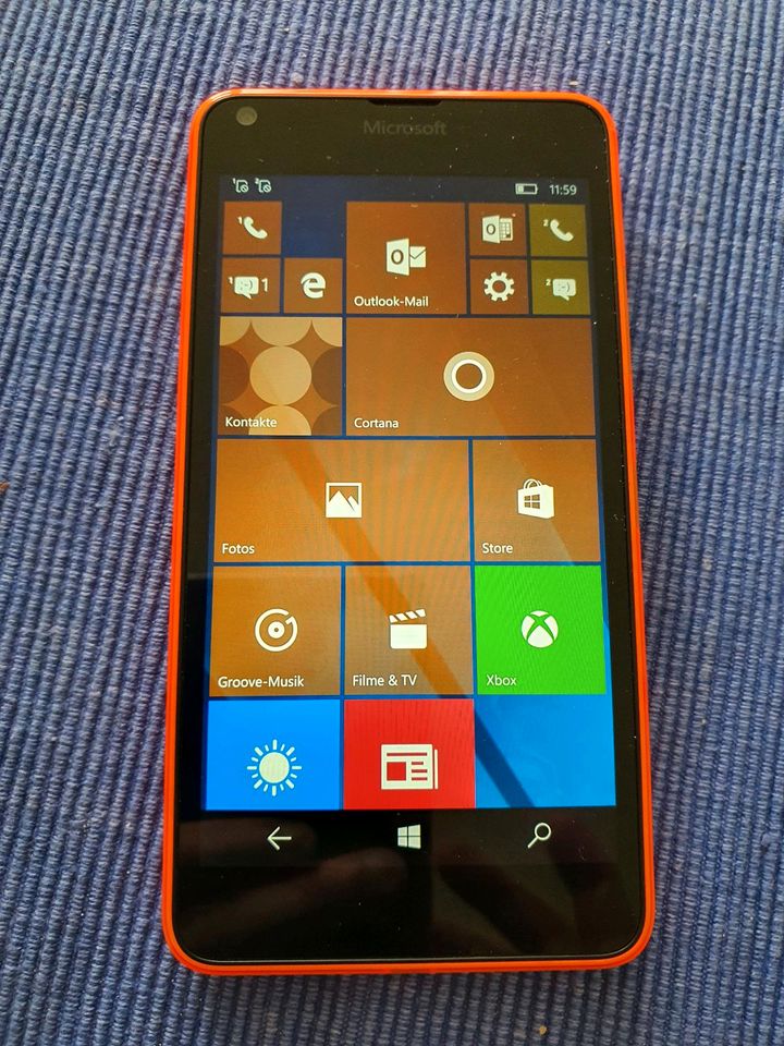 Microsoft Lumia 640 Dual Sim und Nokia 1320 in Stadtlohn