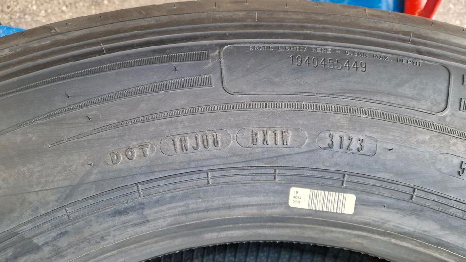 LKW Reifen Dunlop SP 346+ HL 315/60R22.5  154 / 148 L in Burgau