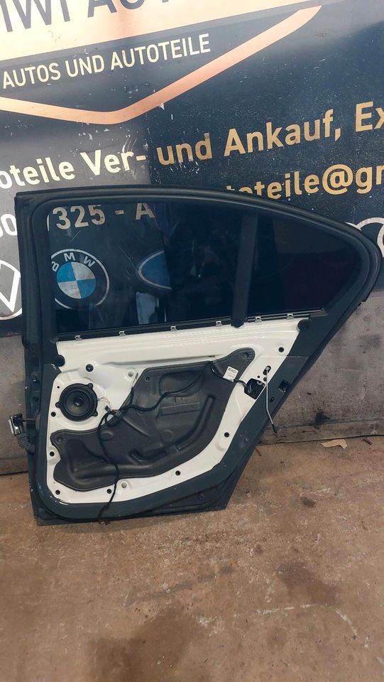 Bmw 3er F30 tür hinten recht Seite komplett gut Zustand in Bochum