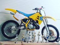 SUZUKI RM 250 Modell 1991 NEUZUSTAND aus Sammlung Niedersachsen - Eicklingen Vorschau