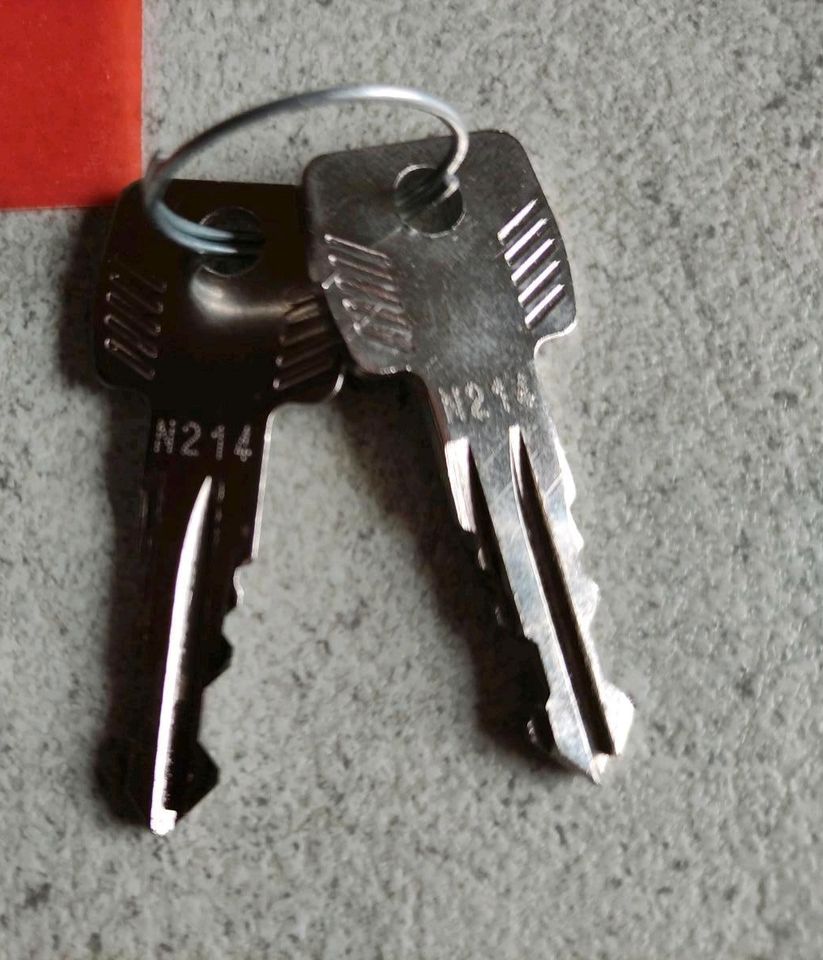 Thule N214 Schließzylinder und Schlüssel Schlösser in Hofgeismar