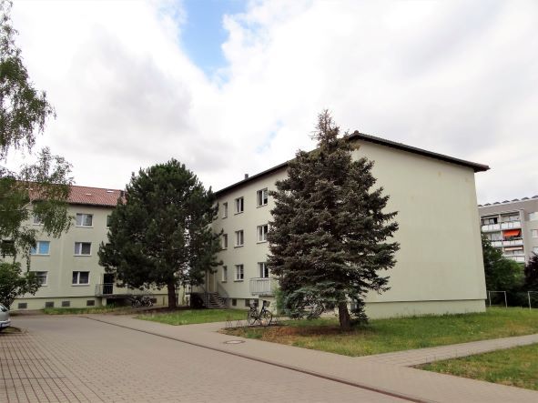 Wir gestalten Ihre 3-Raumwohnung mit Balkon nach Wunsch in Calbe (Saale)