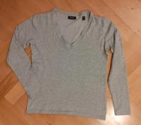 Klassischer Pullover von Tchibo V-Ausschnitt  36/38 Hessen - Friedrichsdorf Vorschau