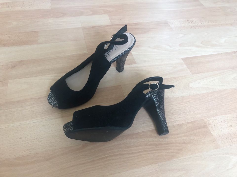 Wildleder Schlangenmuster Peeptoes Pumps Gr.35-36 Elegant Plateau in Gummersbach