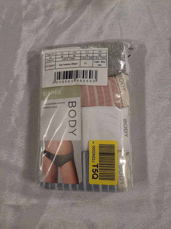 Lycra Body Bikini Damen 4er Pack NEU (U014) in Neuss