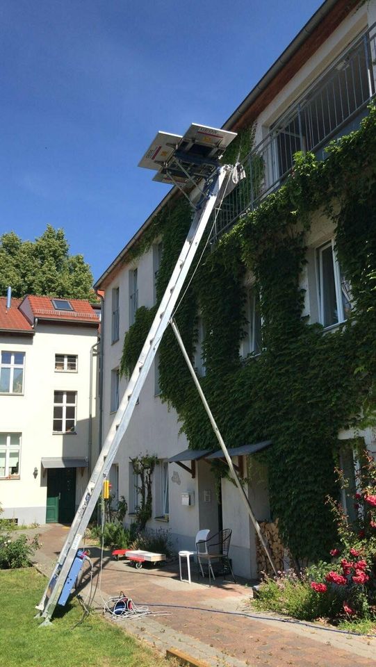 Möbellift/Schrägaufzug inkl. Bediener [3 Stunden Paket] in Berlin