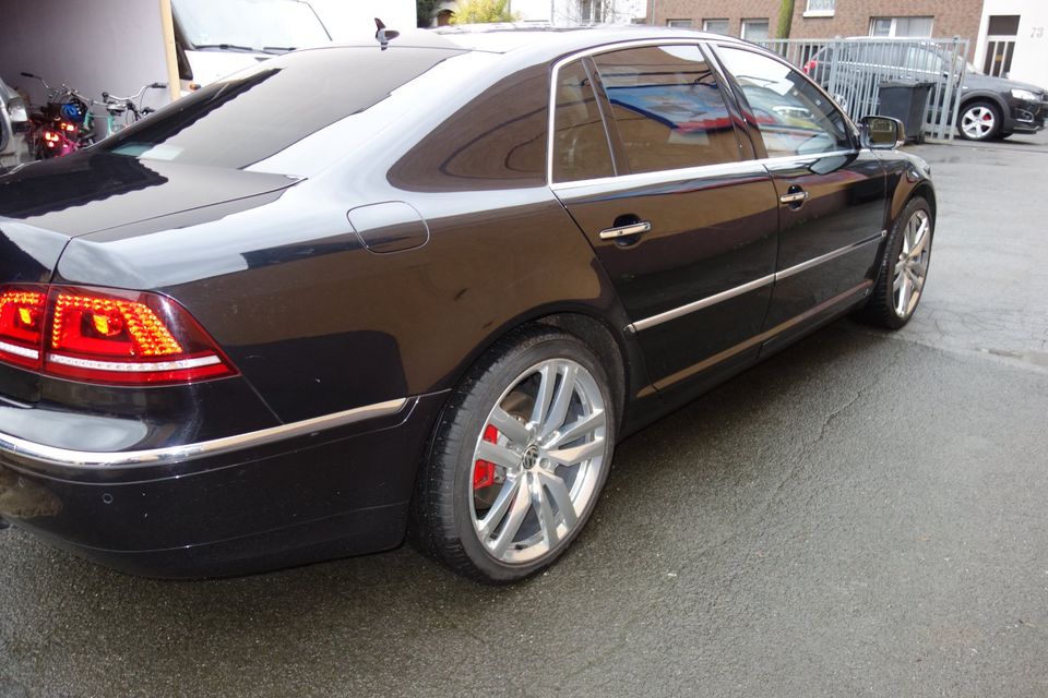 VW Phaeton 3D Scheinwerfer Links + Rechts Xenon Frontpaket Bj. 14 in Mülheim (Ruhr)