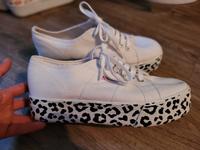 Superga Plateau Sneaker Leo Muster Sachsen - Rothenburg Vorschau