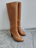 Wunderschöne Damen-Stiefel mit Absatz, Gr. 36, hellbraun Niedersachsen - Buxtehude Vorschau