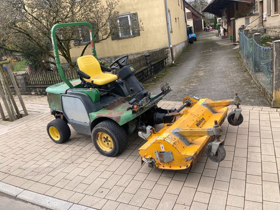 John Deere 1445 Frontmäher 30PS Allrad Schlegelmulcher Müthing in Ilshofen