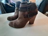 Braune Stiefeletten Gr. 38 Schleswig-Holstein - Rickling Vorschau