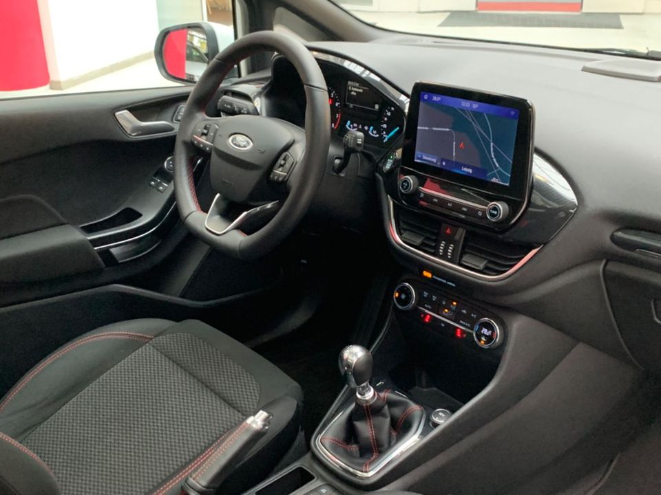 Ford Fiesta ST-Line Navi Sitzhzg heizbare FS CarPlay in Leipzig