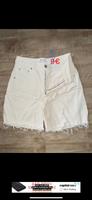 Shorts von Stradivarius in Größe 36 Aachen - Aachen-Mitte Vorschau