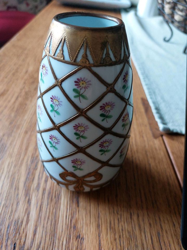 Antike Porzellan Vase mit Metall Montur Rosenthal? in Wittlich