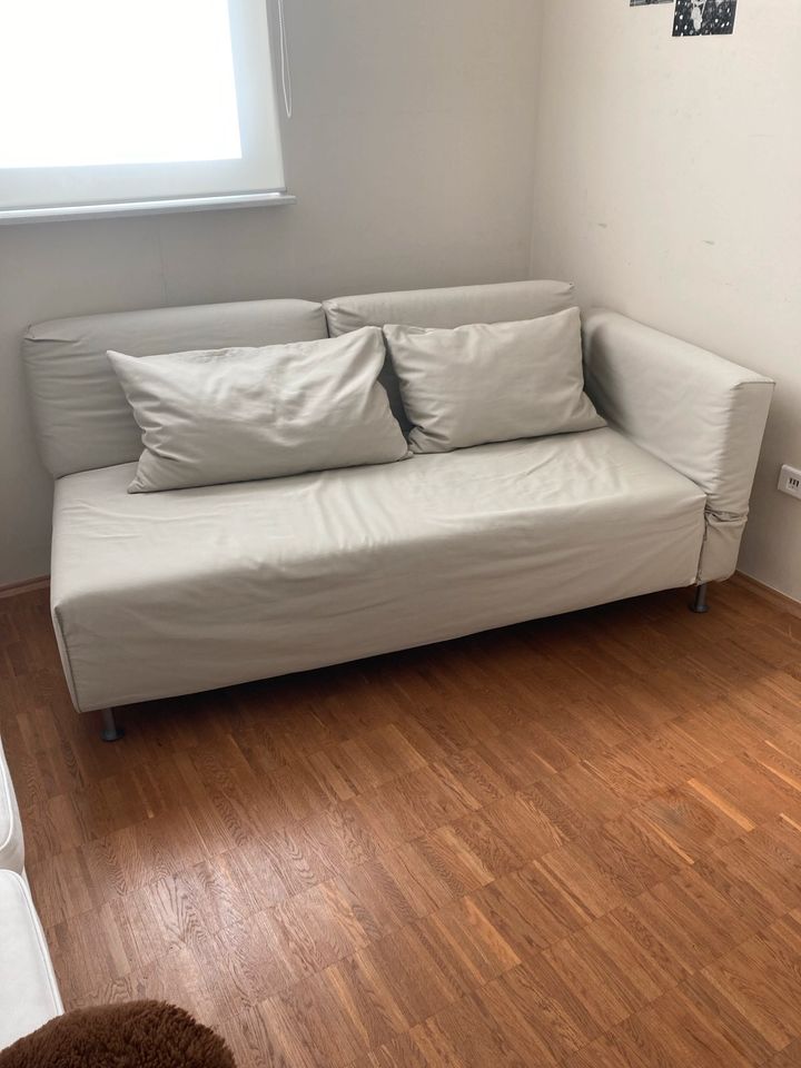 Sofa Couch Bettsofa beige ausklappbar neuwertig in Hanau