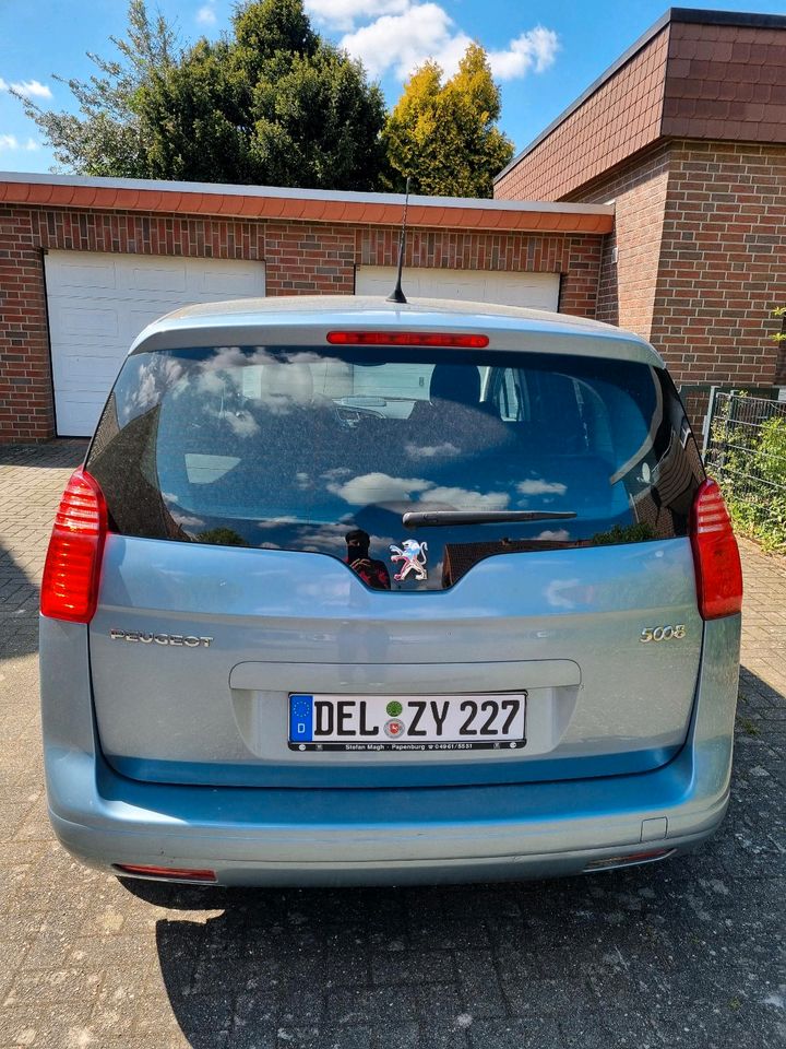 Peugeot 5008   2,0 HDI in Ganderkesee