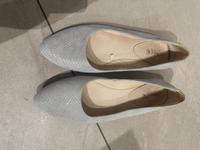 Pump flach Ballerina spitz Leder grau 40 - 41 grau dots Nordrhein-Westfalen - Mönchengladbach Vorschau