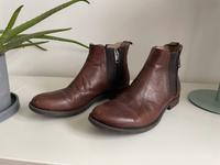 DIESEL Chelsea Boots mit Reißverschluss (Gr. 42) Köln - Nippes Vorschau