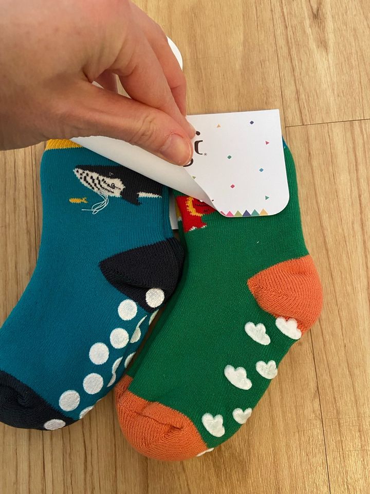 Frugi Stoppersocken Whale, Dino, Gr. 23-26, NEU in Mauritz